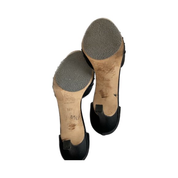 Manolo Blahnik Hangisi D’orsay Heels - Picture 5 of 7